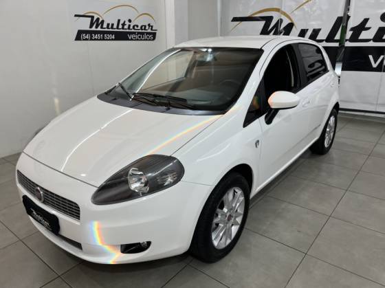 FIAT PUNTO 1.4 ATTRACTIVE ITALIA 8V FLEX 4P MANUAL FIAT PUNTO 1.4 ATTRACTIVE ITALIA 8V FLEX 4P MANUAL